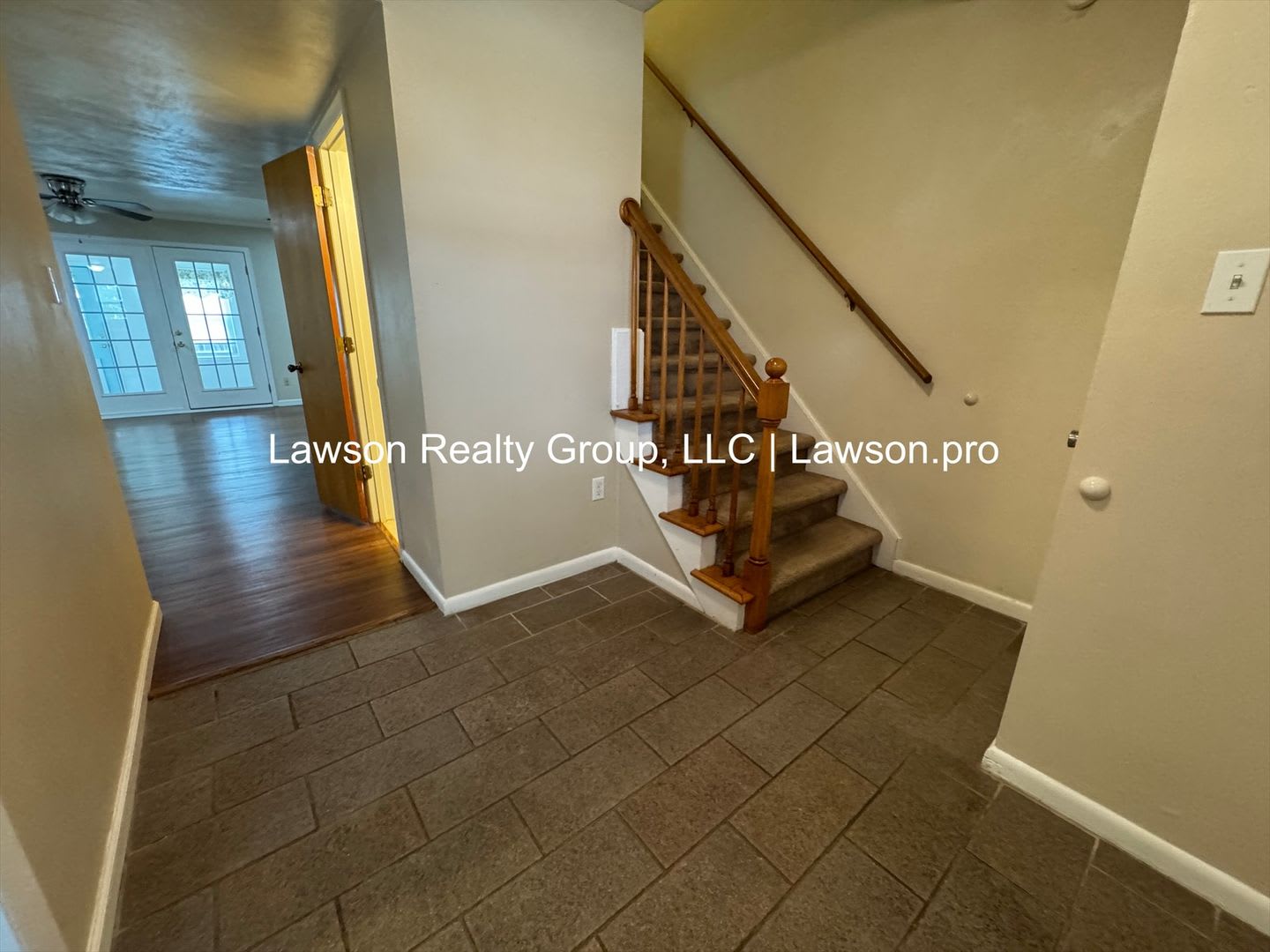Updated Townhome Located in the Town of Vinton – photo 2