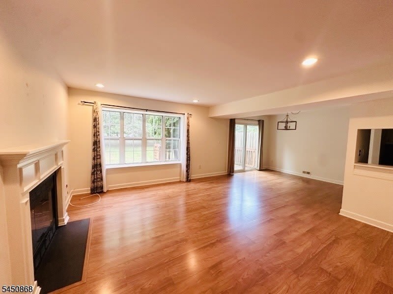 111 Almond Dr – photo 4