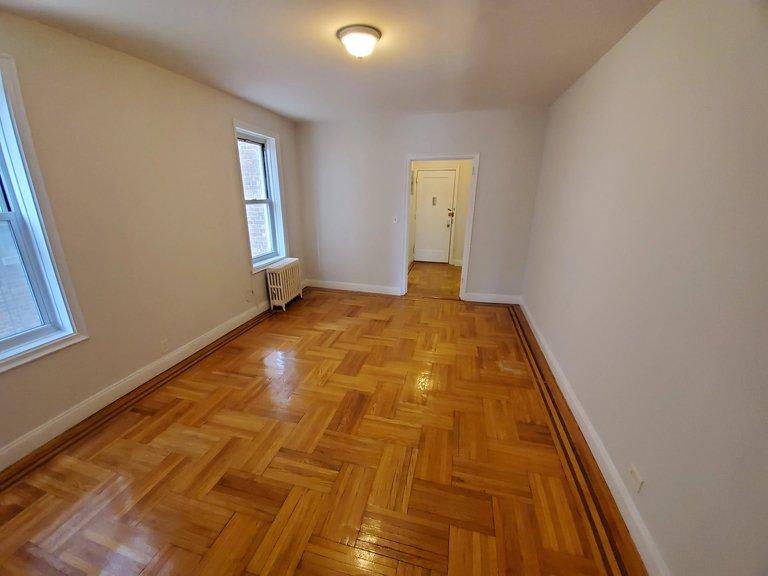 520 West 218th Street – photo 2