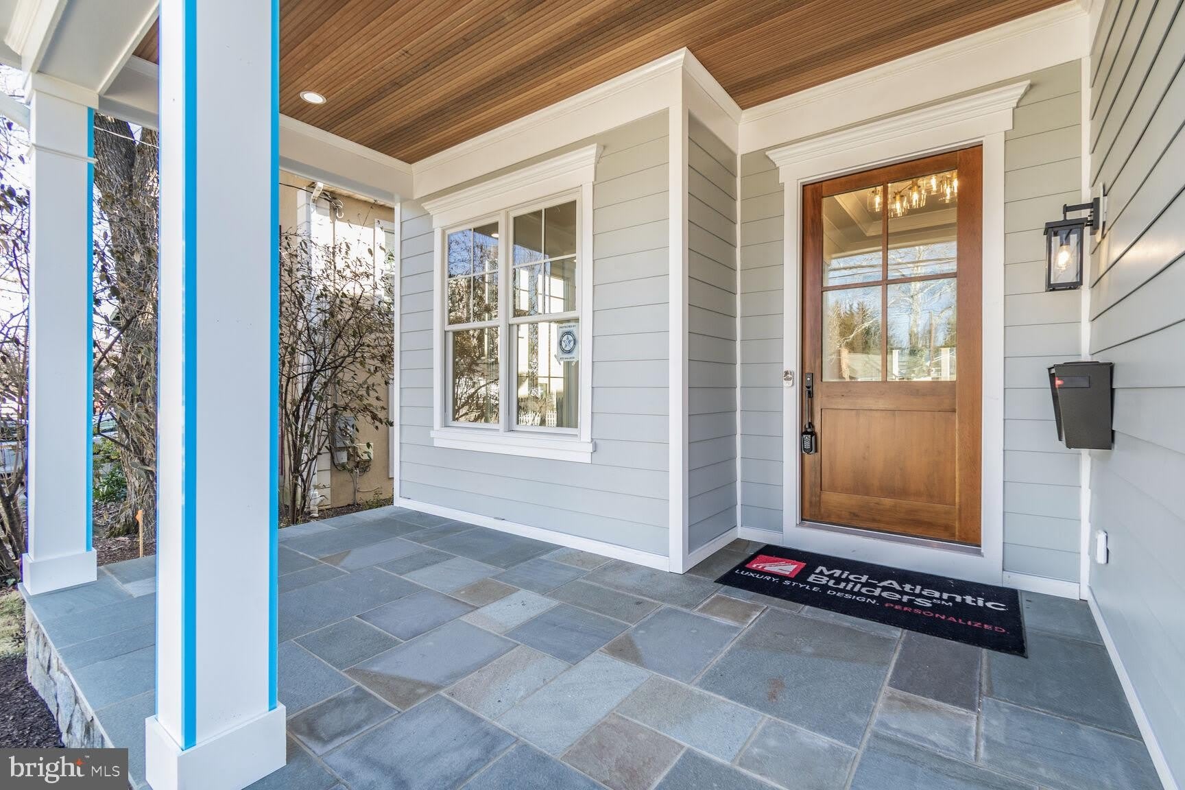 7819 EXETER Road – photo 2