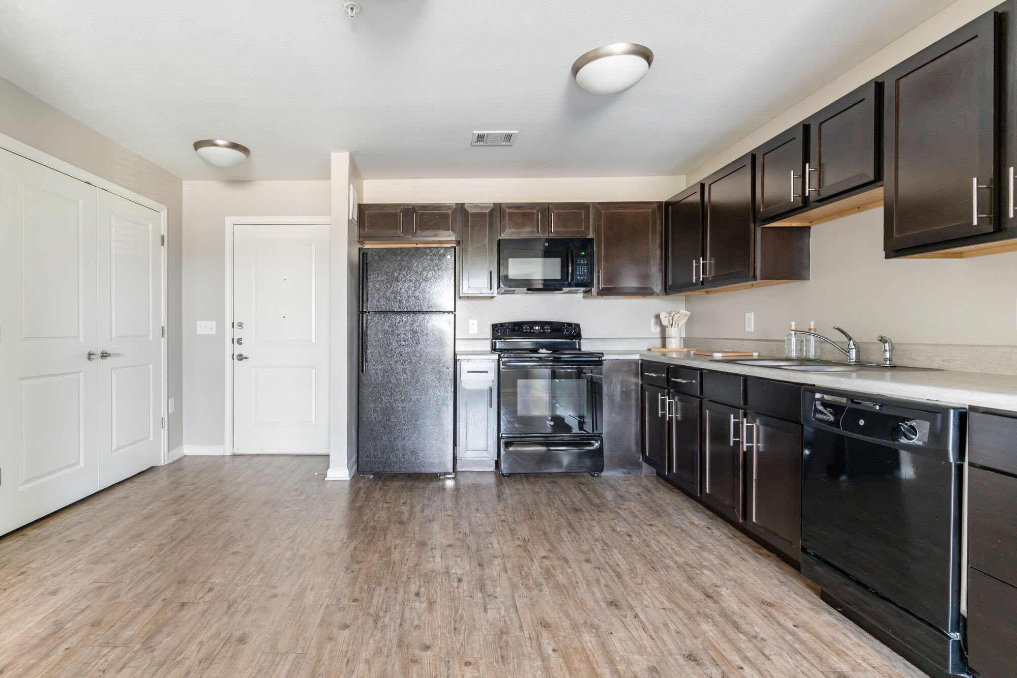 Sansom Pointe Apartments Senior And Affordable Housing – photo 1