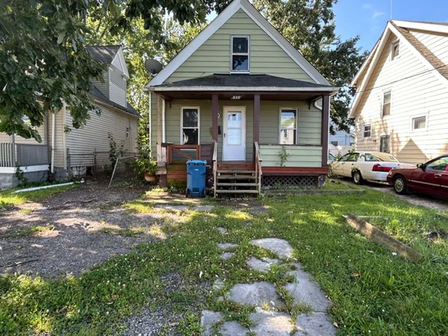 3 Bed- 1 Bath Single Family Home – photo 1