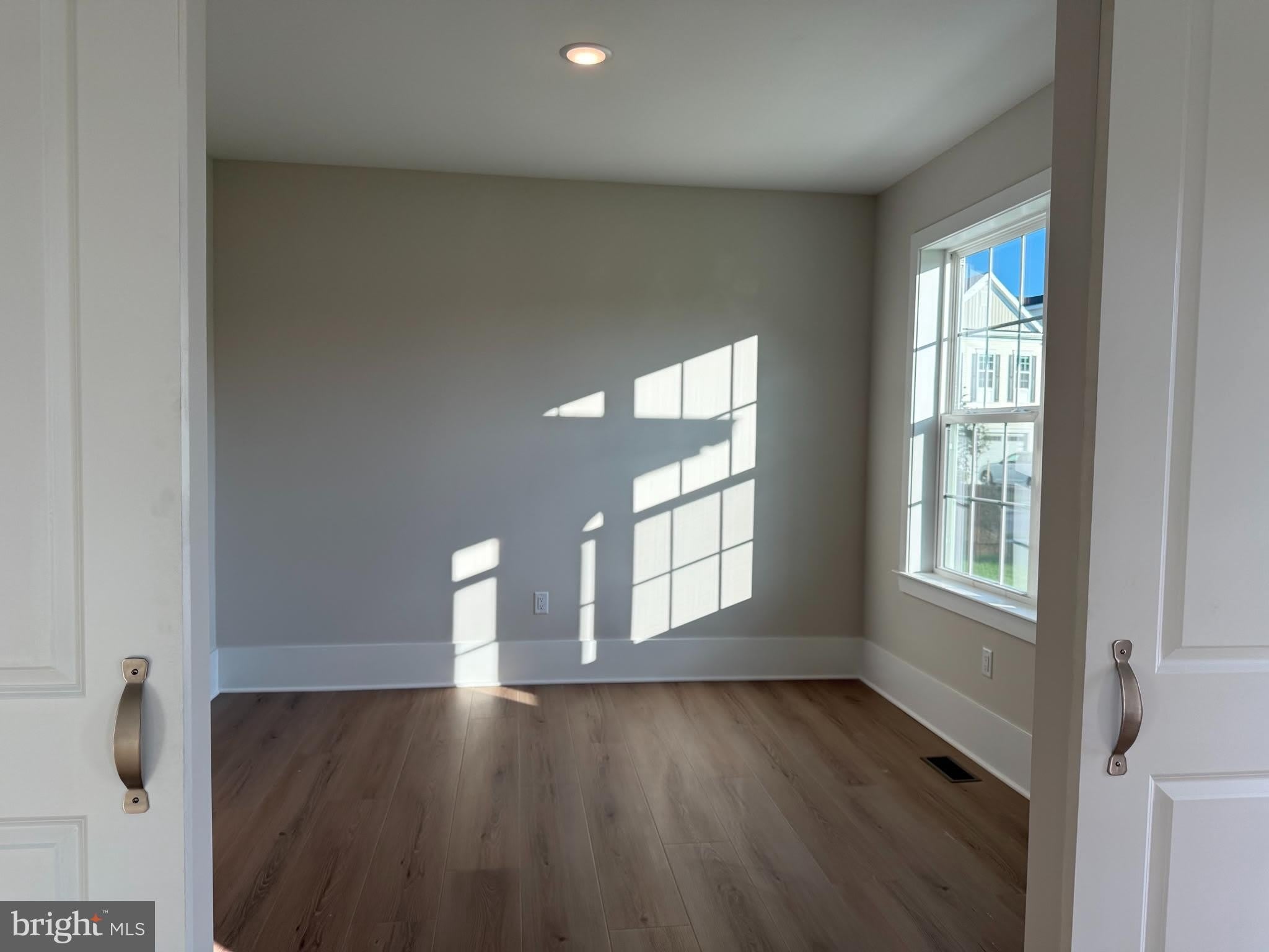 1404 JUSTIN Drive – photo 4