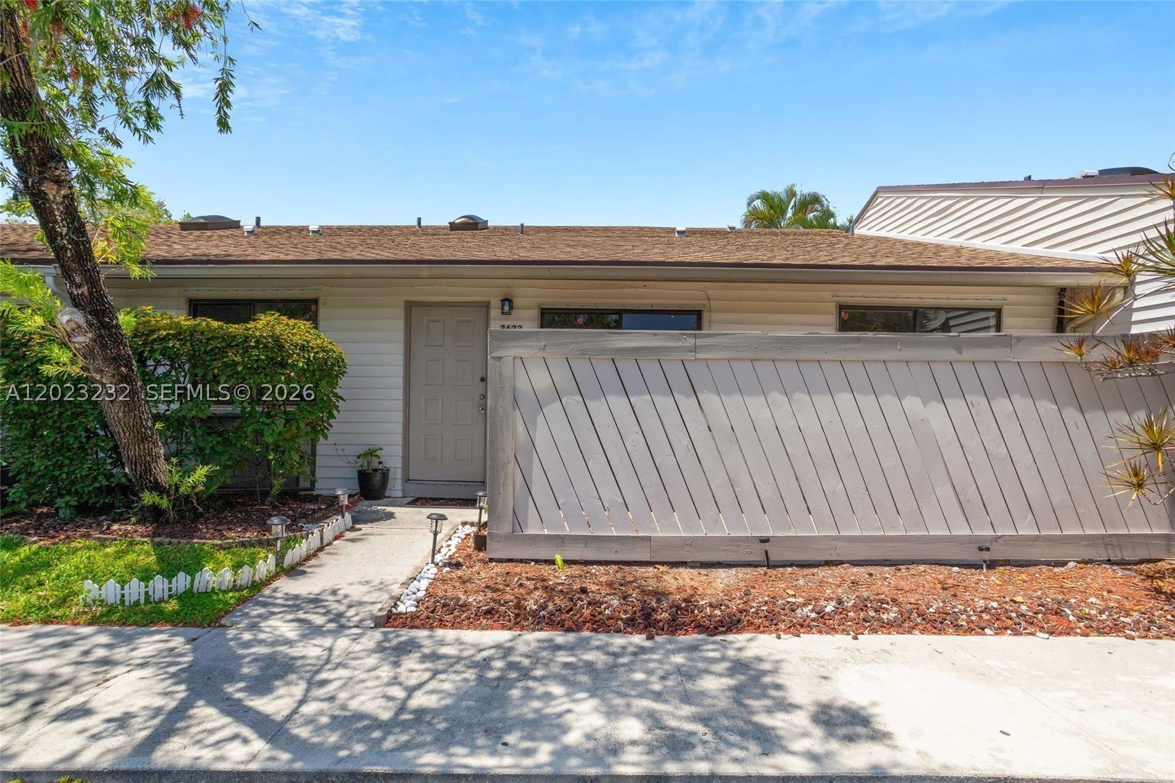 3633 NW 99th Ter – photo 3