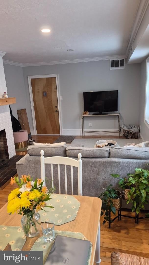 230 PINE ST #2R – photo 5