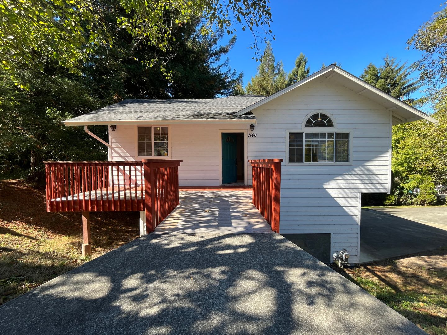 Spacious 3 Bedroom 2 5 Bathroom W Bonus Room And 2 Car Garage – photo 1
