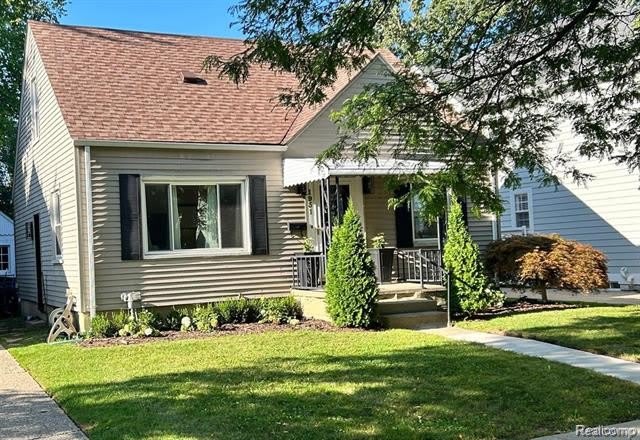 1931 WEBSTER Street – photo 1