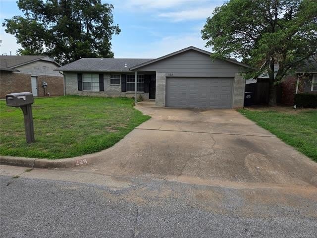 228 E J. Street – photo 2