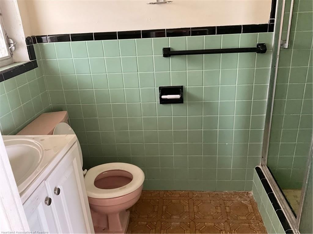 1001 Lakeview Drive – photo 4