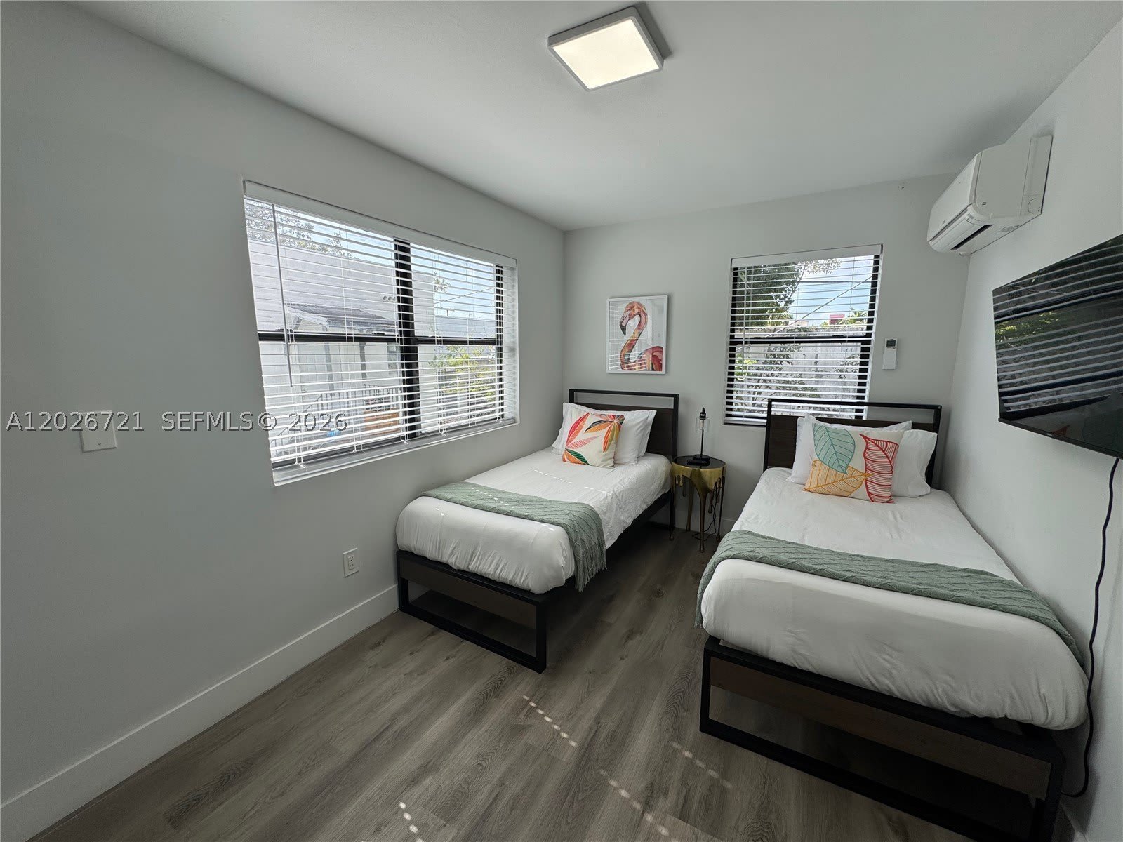 584 Nw 30Th St – photo 4
