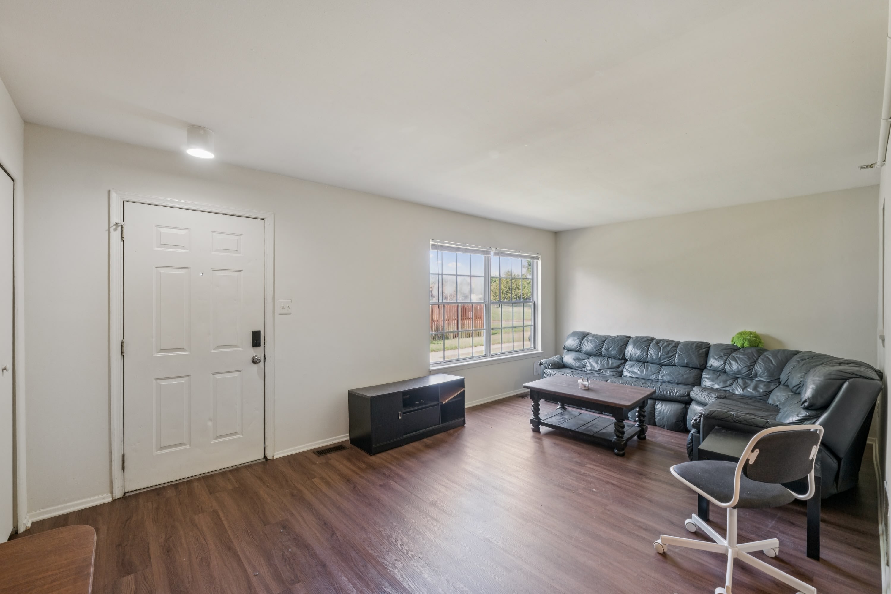 4833 Berwyn House Road – photo 2