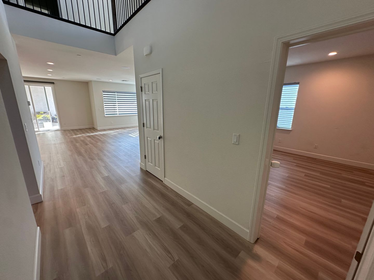 Stunning 5 Bedroom, 3.5 Bath Ellis Home / Best Property Management – photo 4