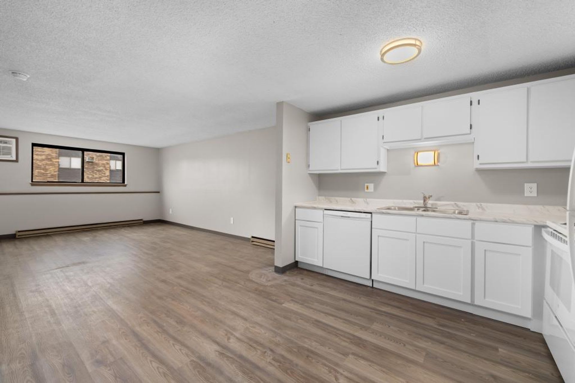 Maplewood East Apartments – photo 2