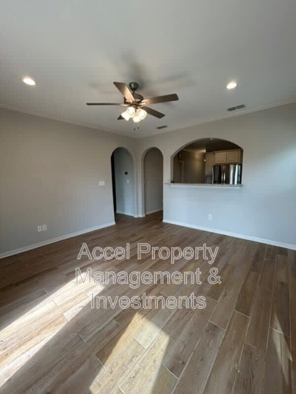 8410 N 33rd Lane – photo 3