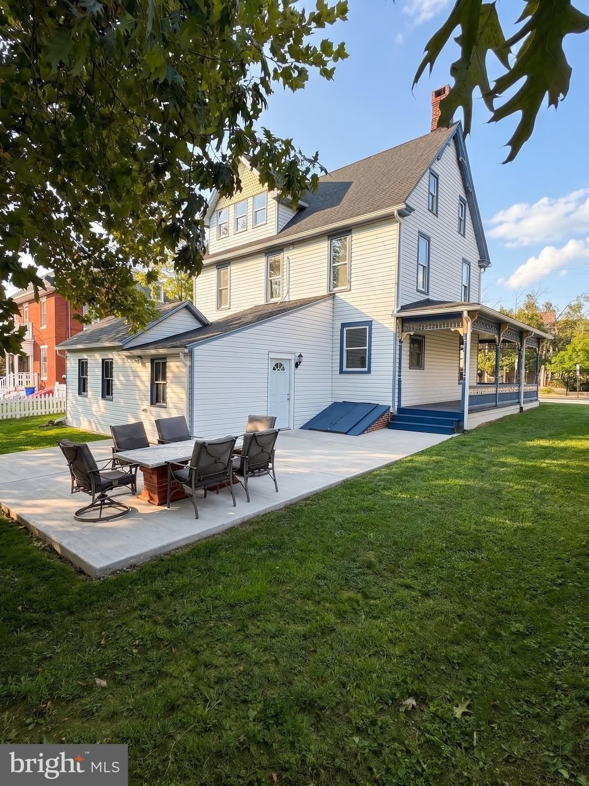 412 CARLISLE Street – photo 3