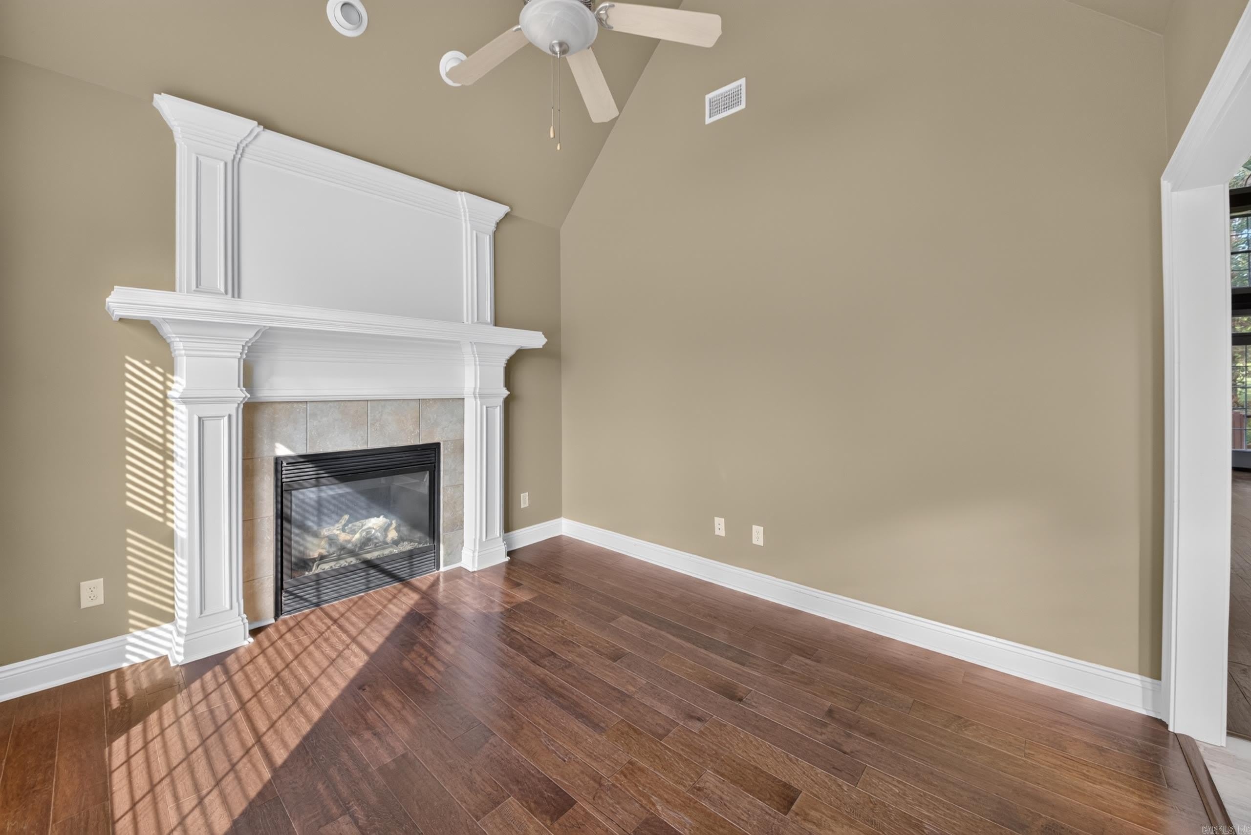 20 Wellington Place – photo 5