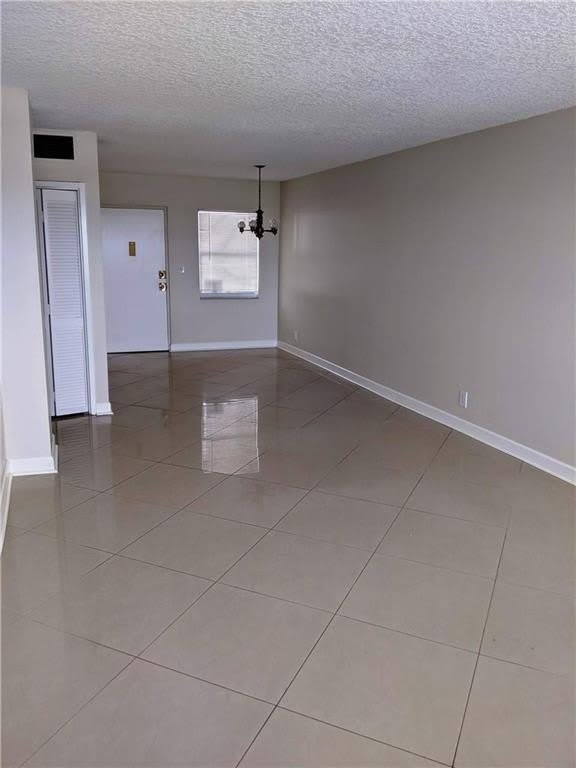 2555 NE 11th Street – photo 4