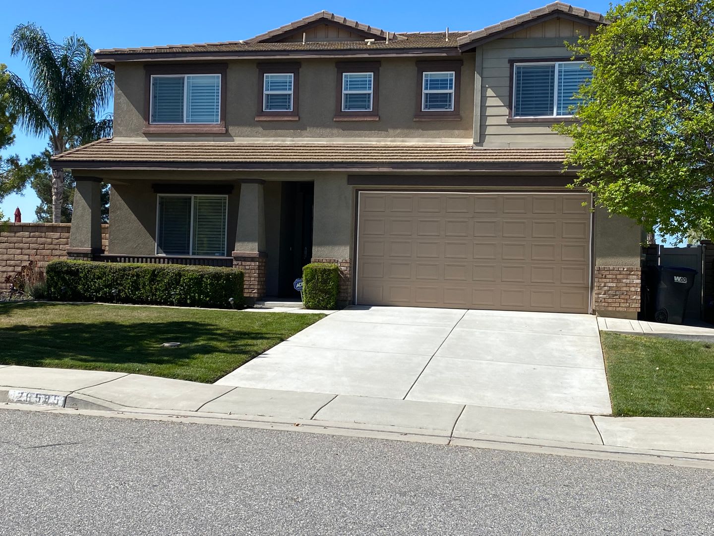 Executive Pool Home in Menifee – photo 2