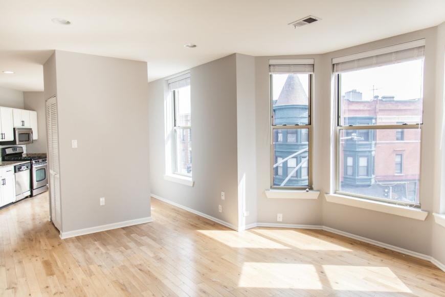 3266 N Clark – photo 3
