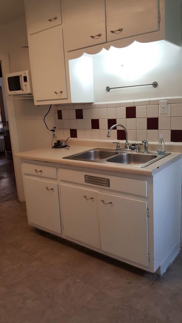 921 Hudson Rd – photo 3