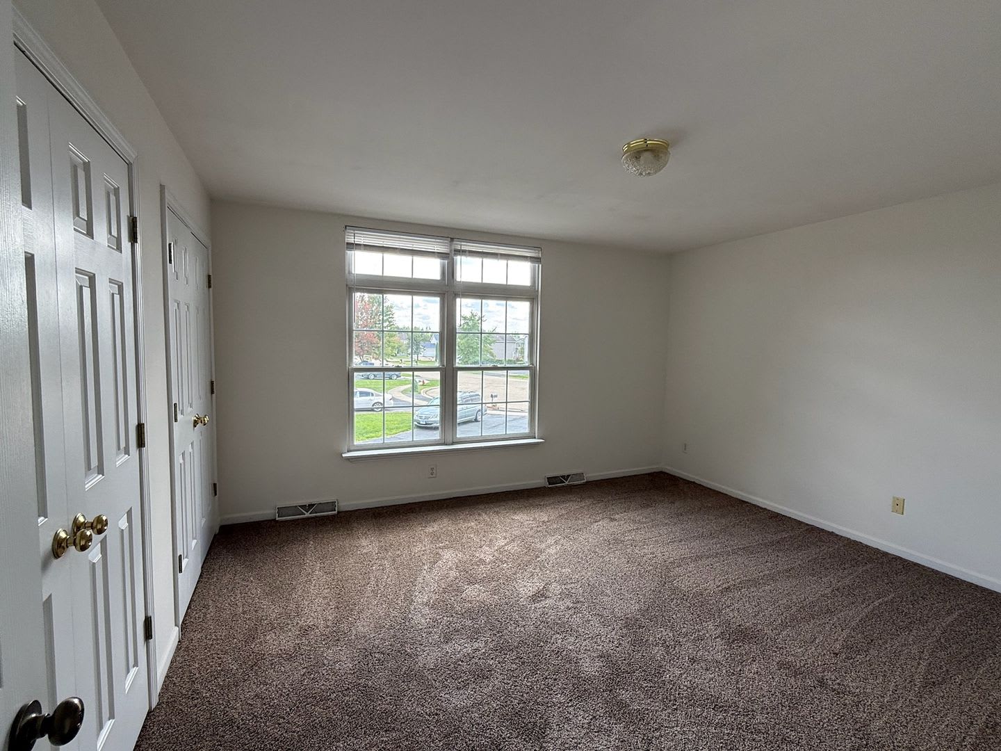 1489 Stonefield Drive – photo 4