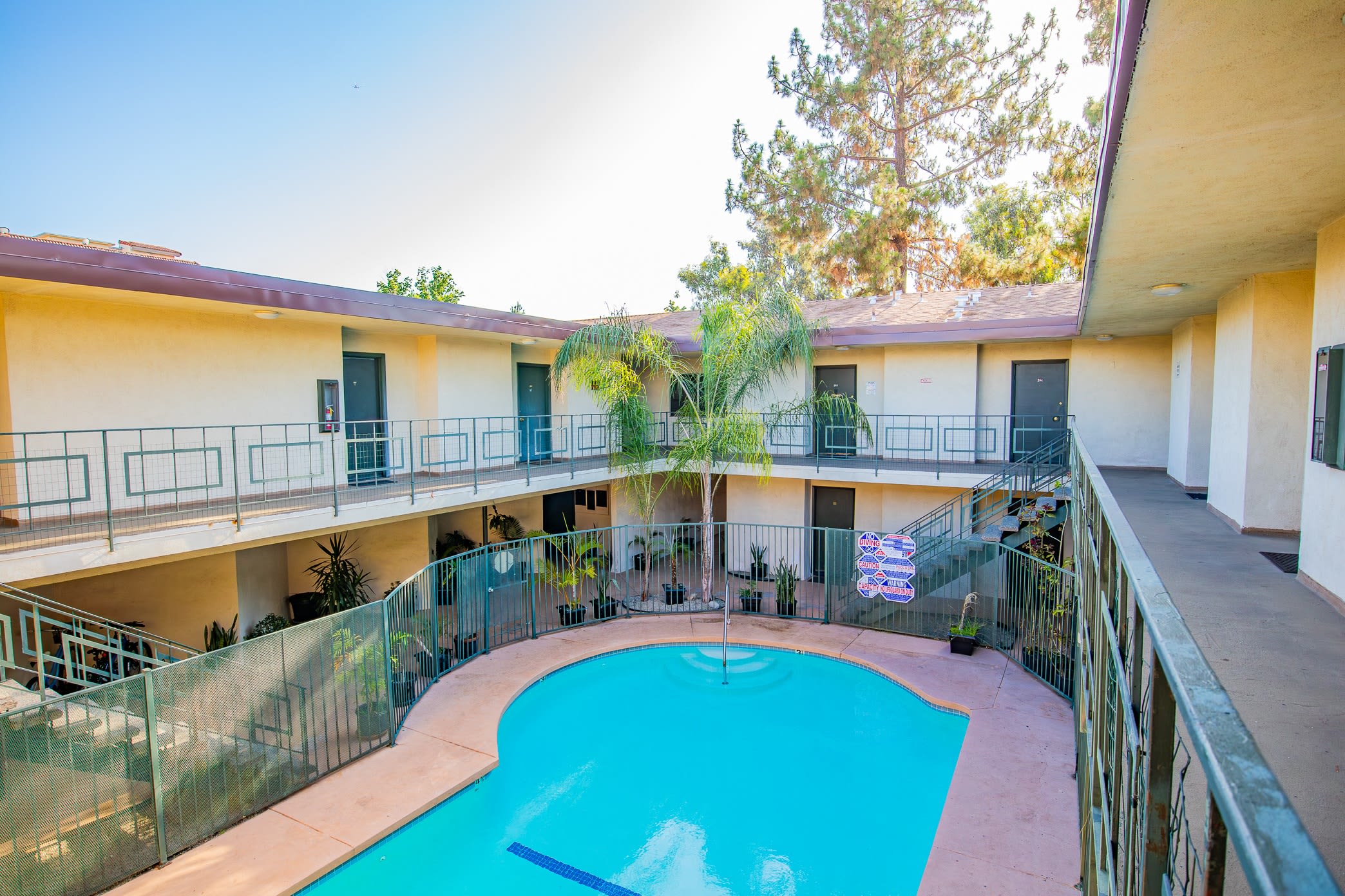 Tujunga Apartments – photo 5
