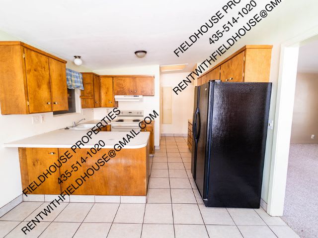 1077 Rose Street – photo 1