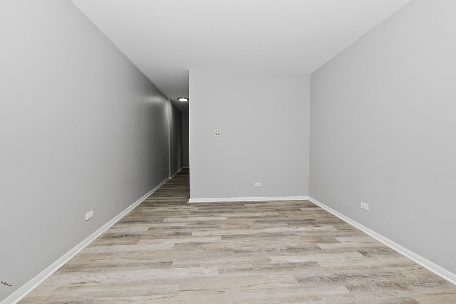 7812 South Troy Street – photo 5