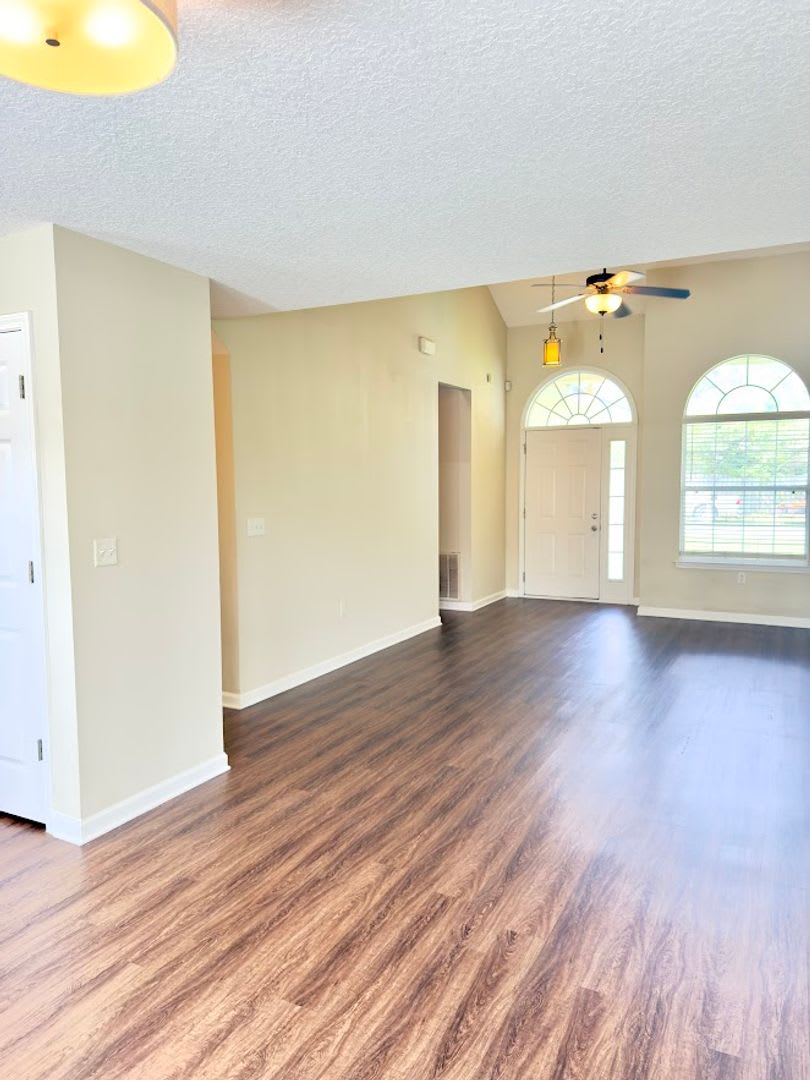 138 Hamilton Drive – photo 3