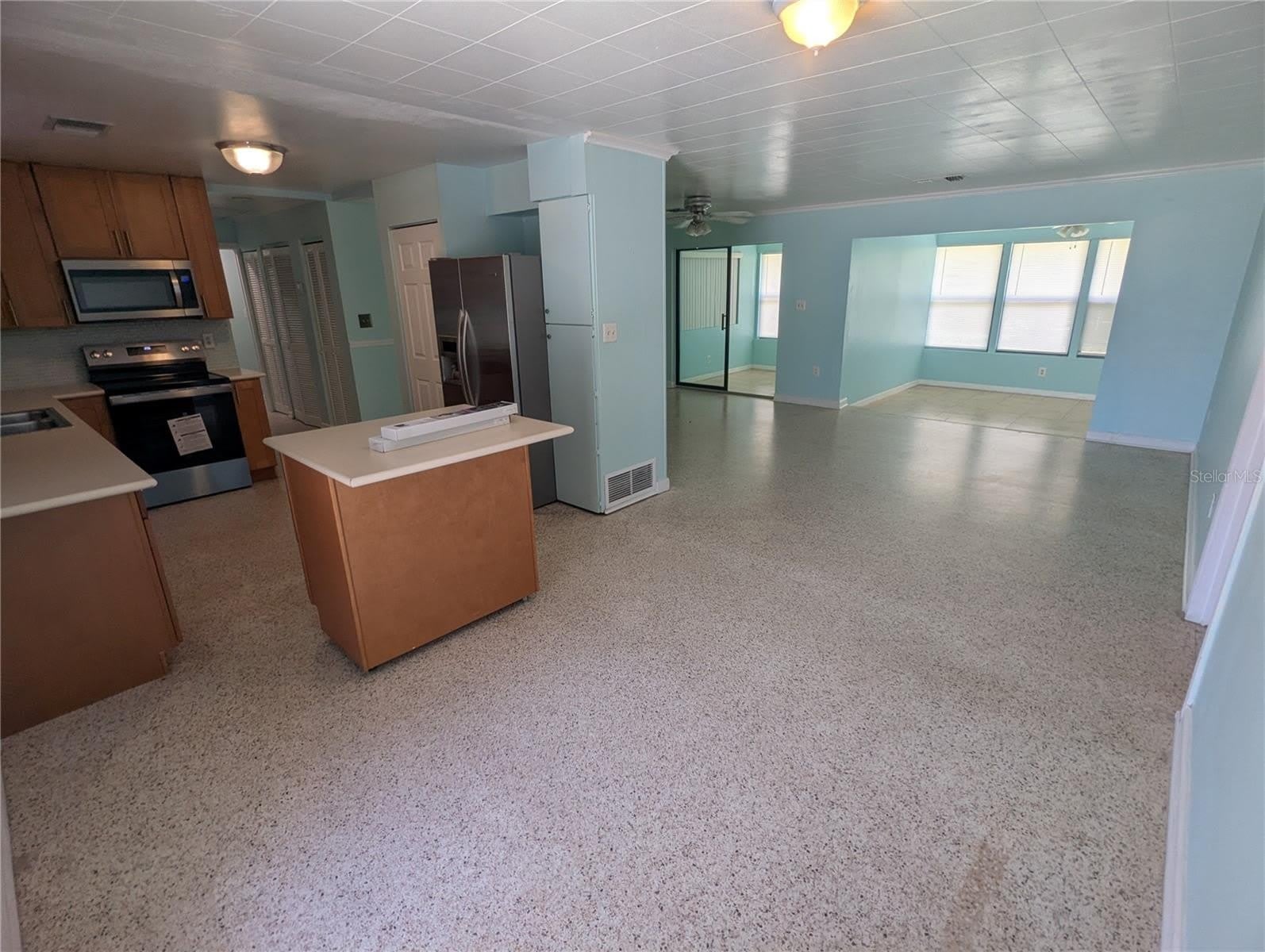 1521 Normandy Way – photo 2