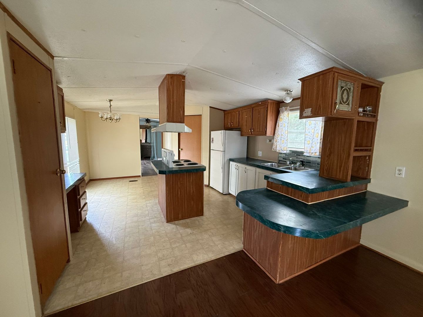 3 Bedroom 2 Bath Mobile Home – photo 3