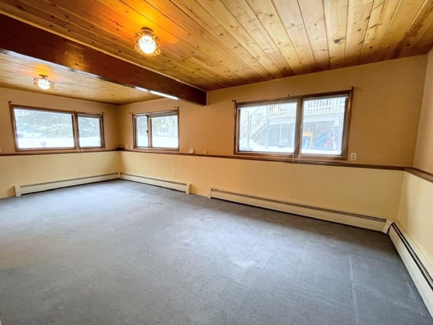 East Anchorage Four Bedroom Home with Bonus/Family Room, Fireplace, and Attached Garage – photo 5