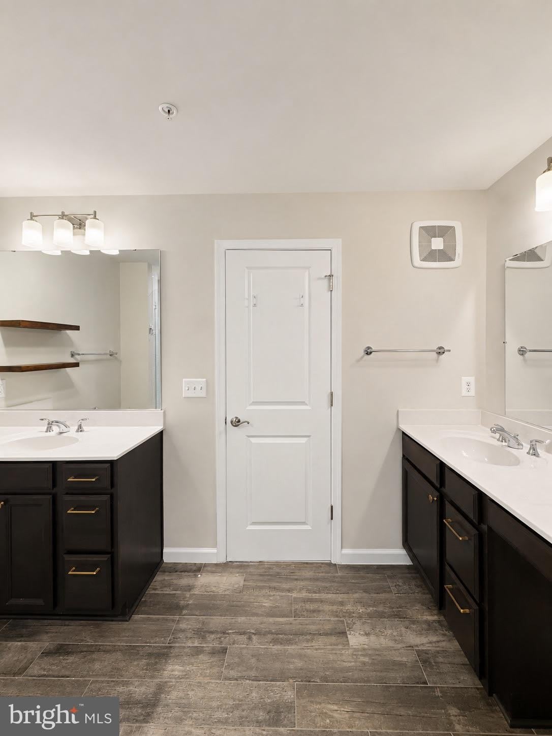 10552 NEIL ARMSTRONG Way – photo 2