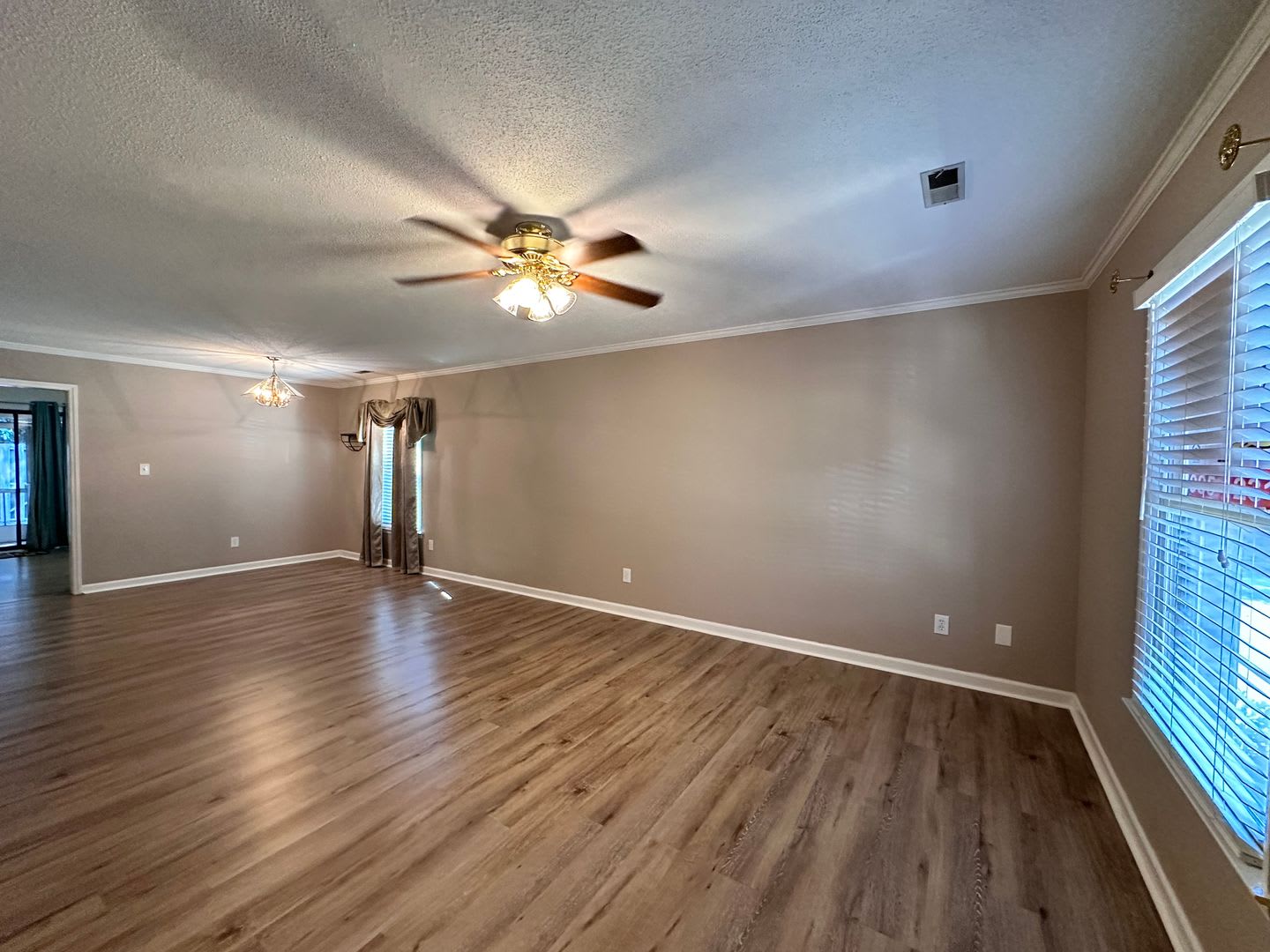 Exclusively Offered By Muse Realty Rentals Llc – photo 5