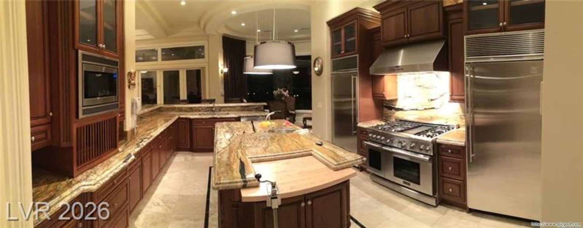 8741 Newport Isle Ct, Las Vegas, NV 89117 – photo 5