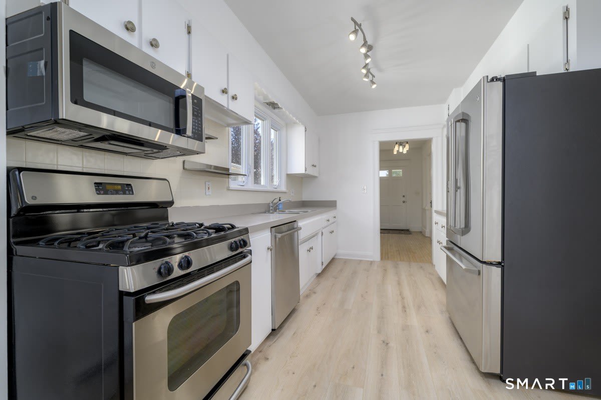 231 Flax Hill Road – photo 3