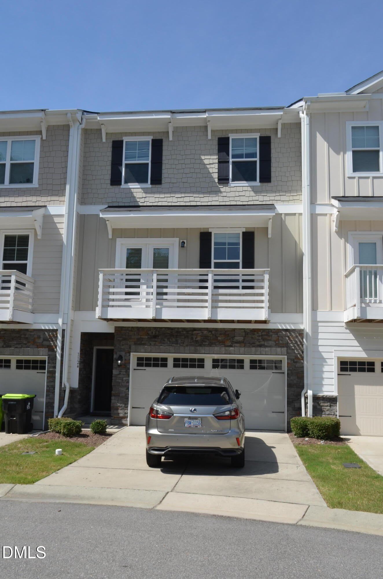 1124 Finch Court – photo 4