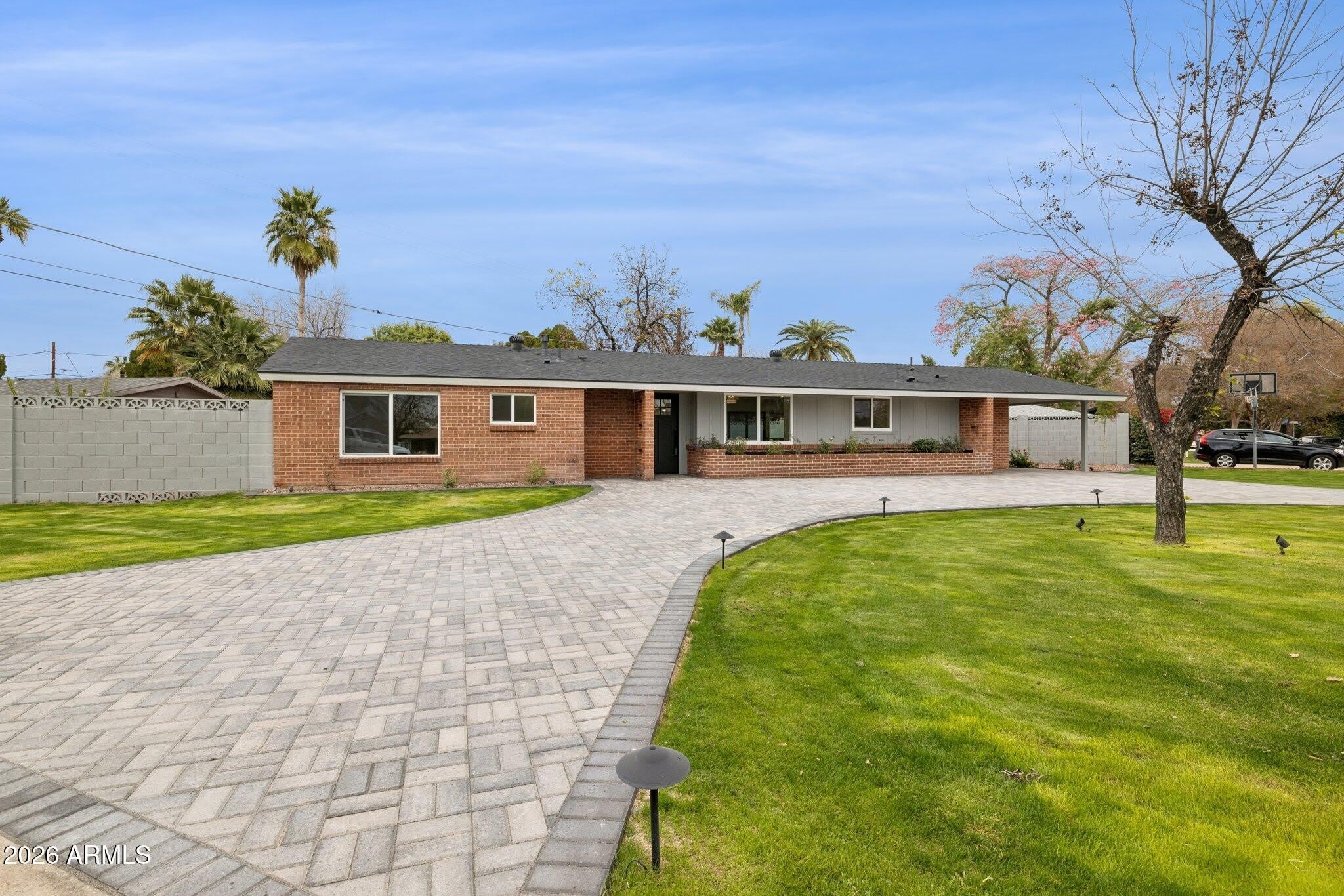 1216 W ROVEY Avenue – photo 2