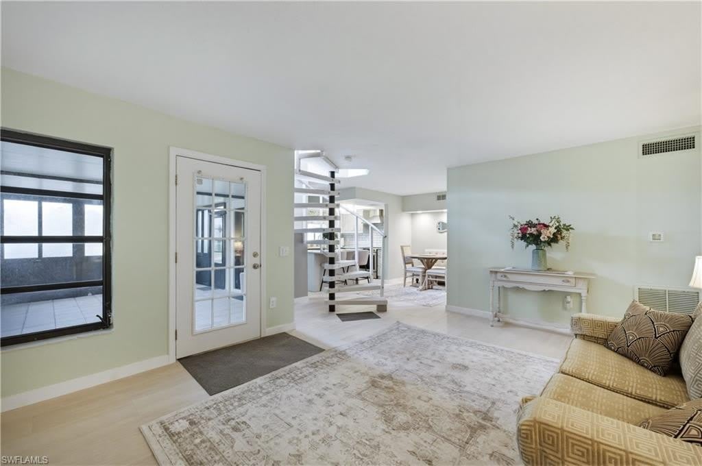 16001 Amberwood Lake Ct – photo 4