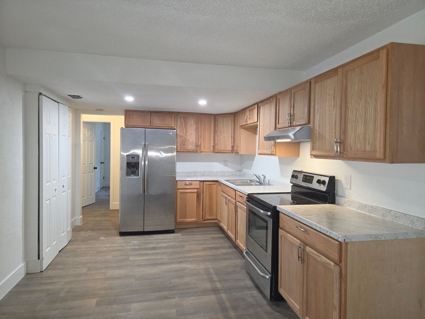 For Rent 3 Bedroom 2 Bath – photo 5