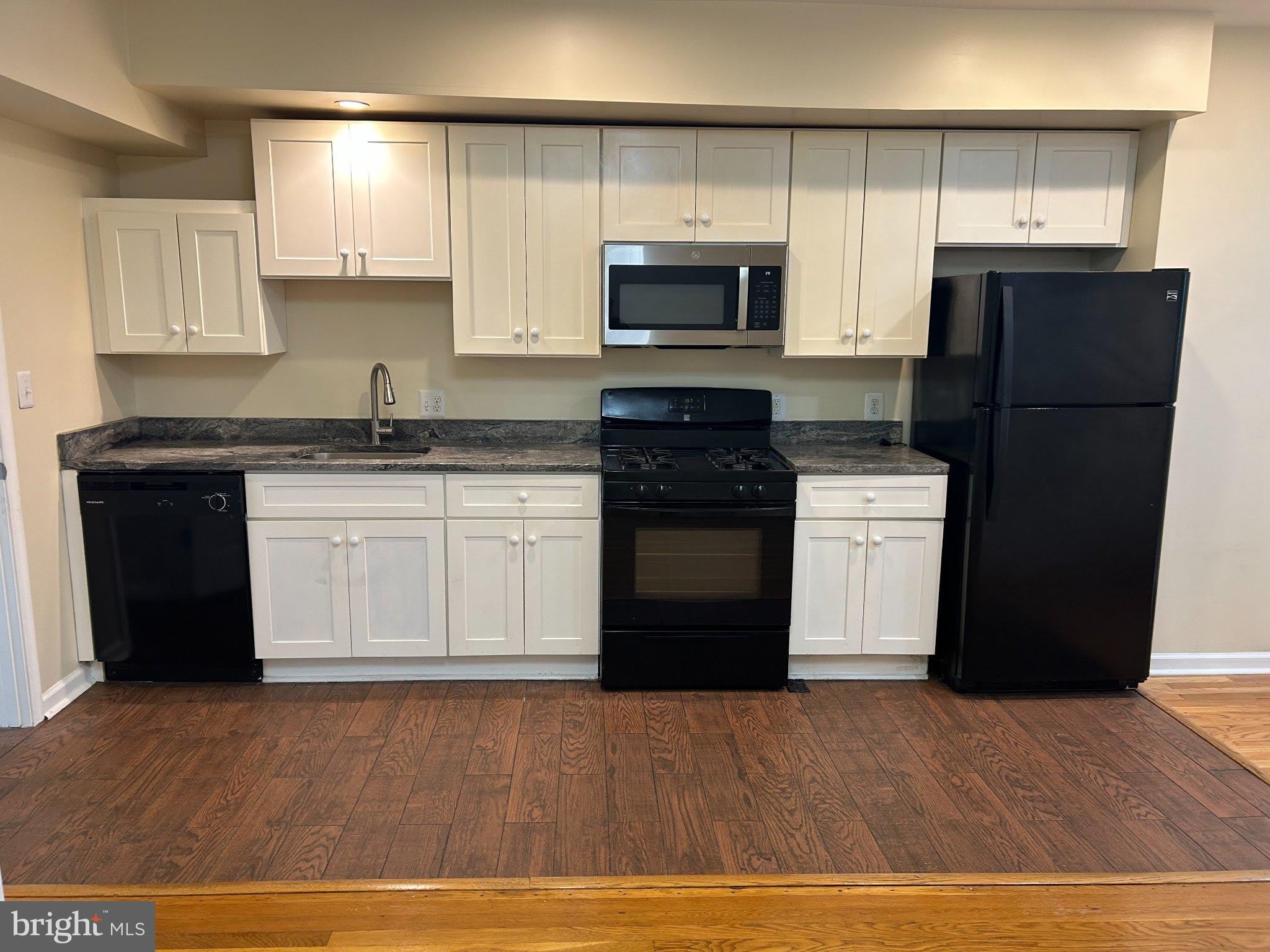177 36TH Street NE – photo 2