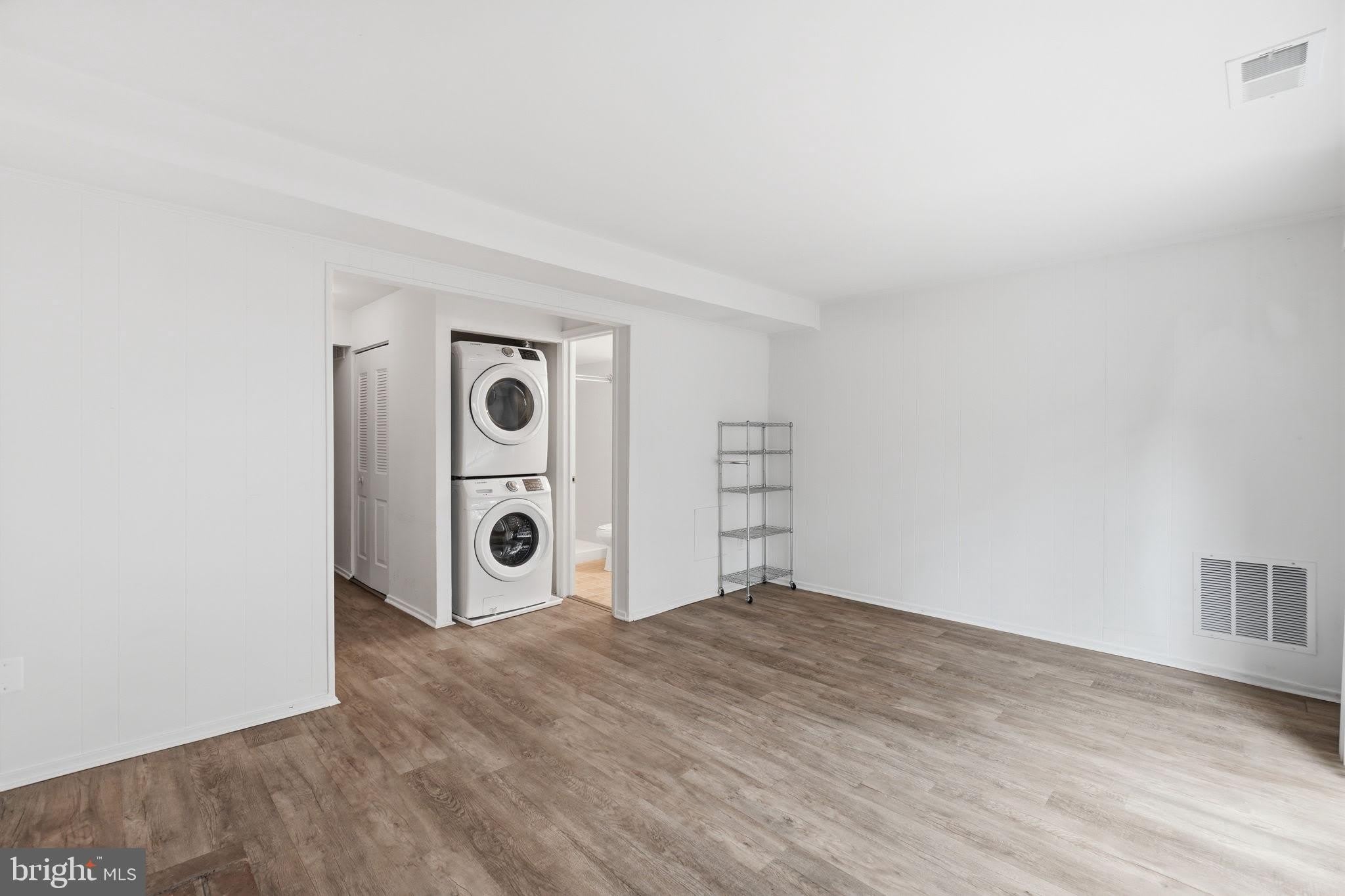 975 S TAYLOR Street – photo 4