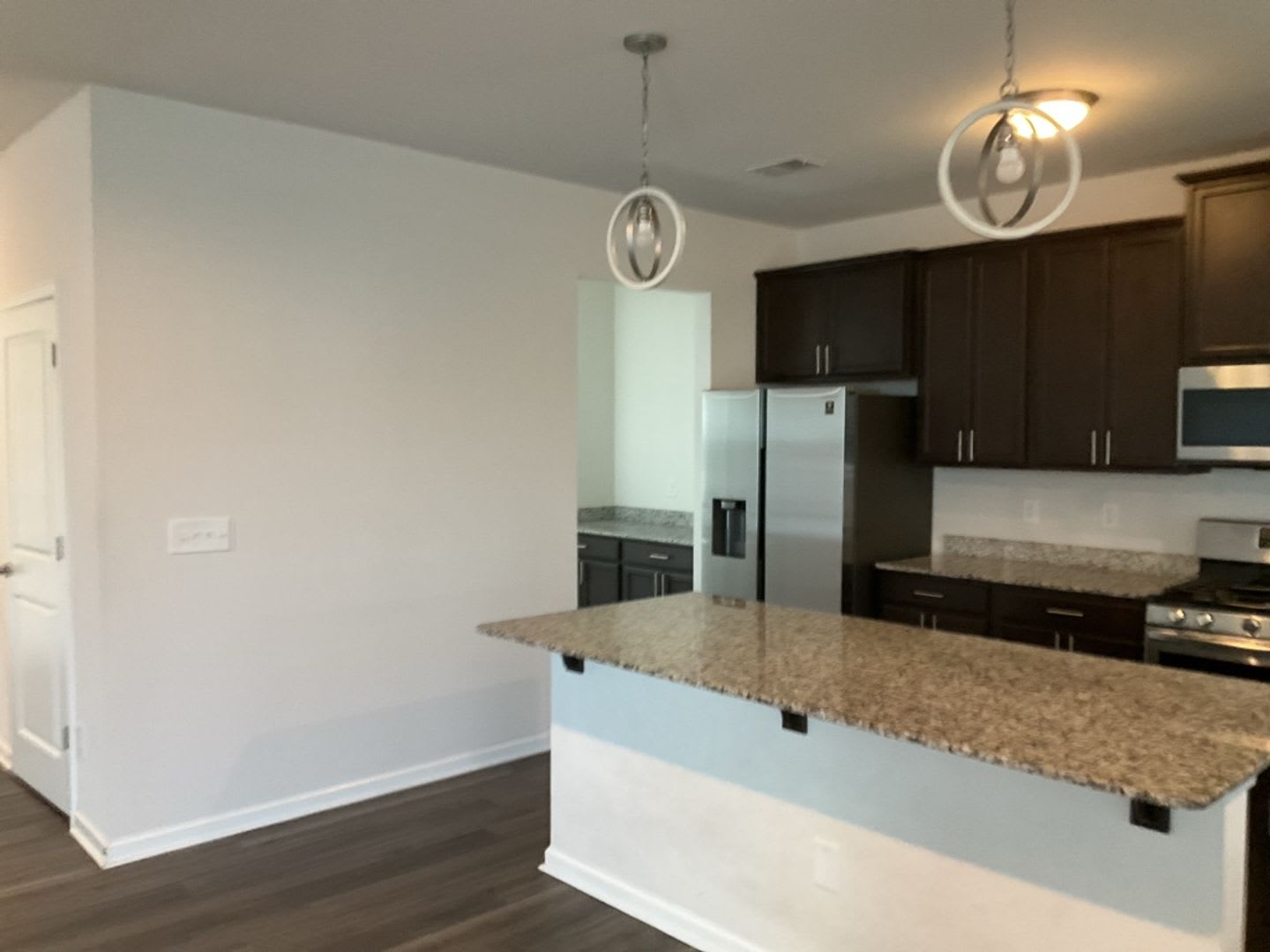 FOR RENT – photo 2