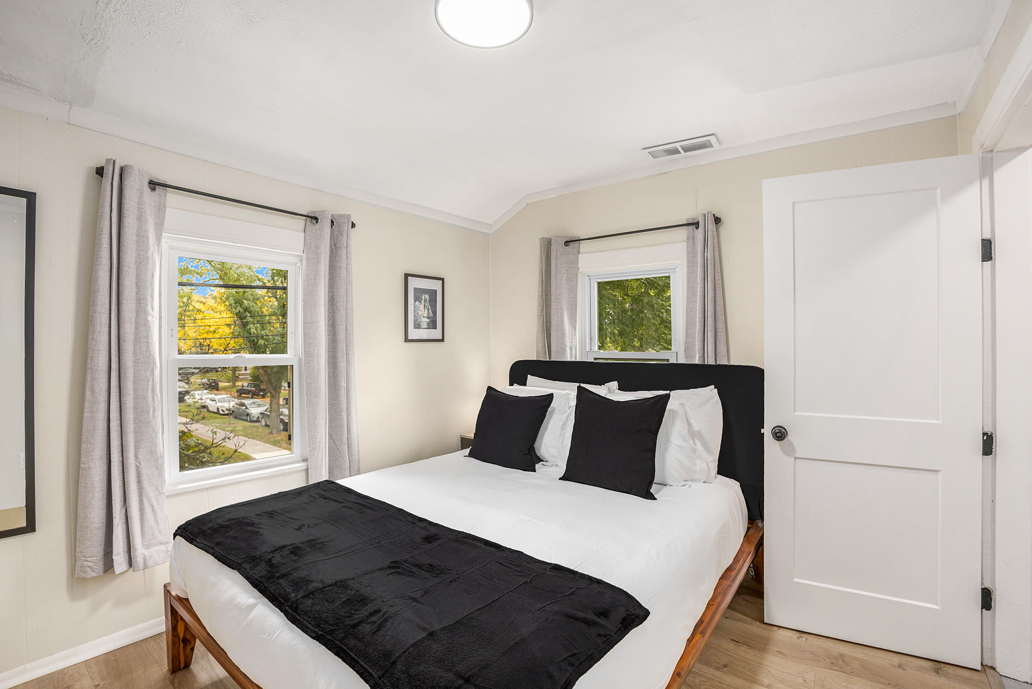 37 Gold Ave Nw – photo 2