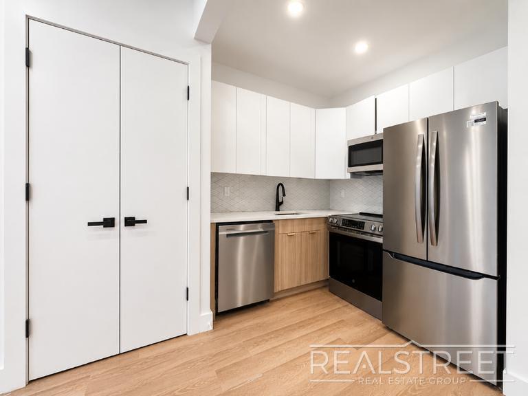 1260 Prospect Place – photo 4