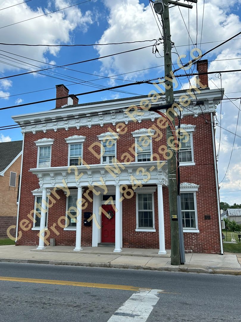 N Main St 5 – photo 3