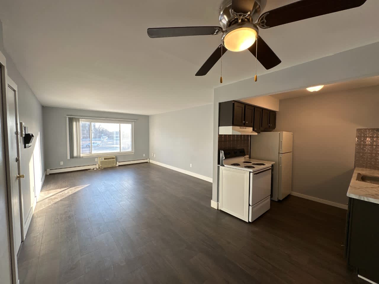 River North Village – photo 1