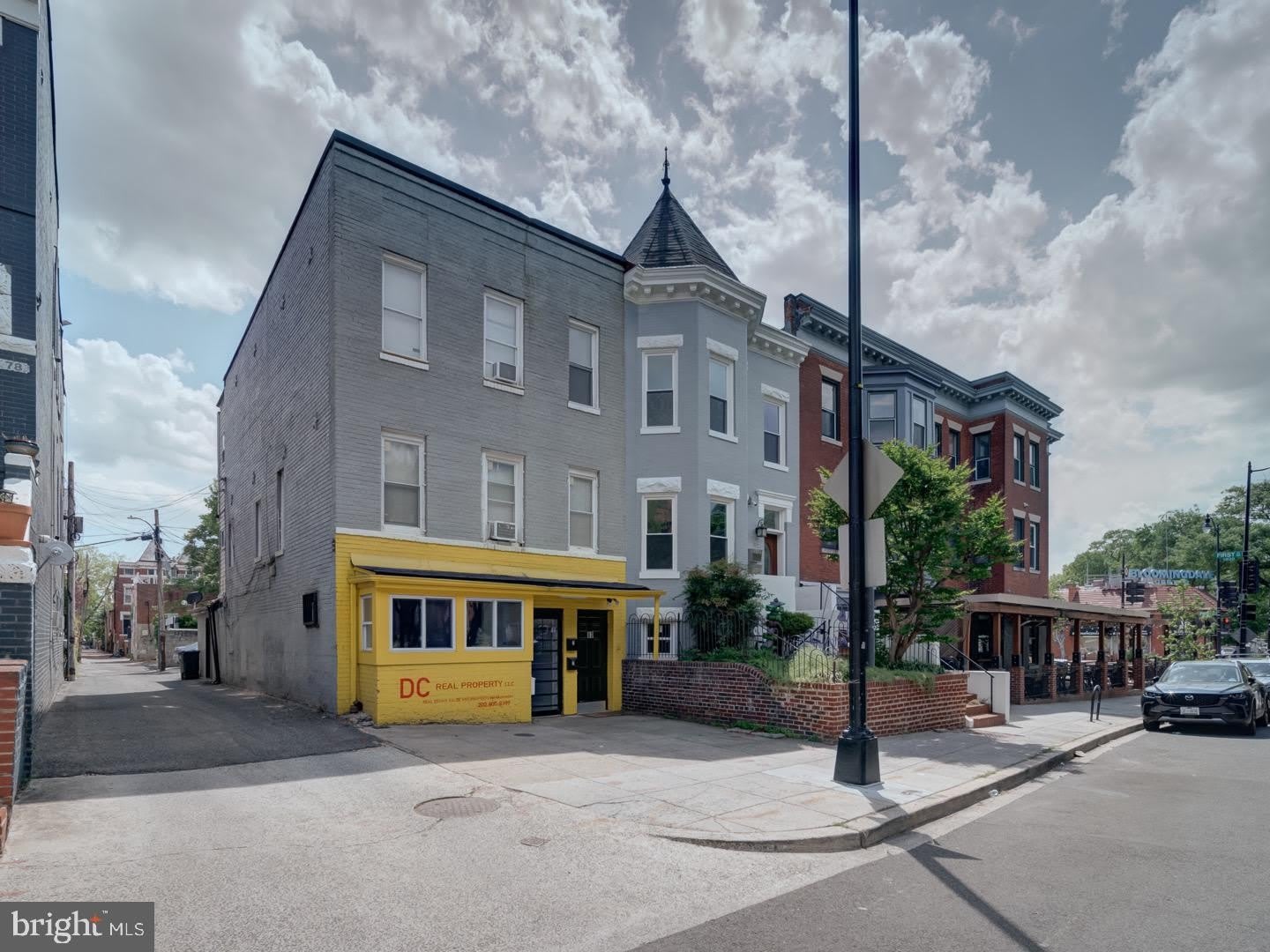 82 T Street NW – photo 2