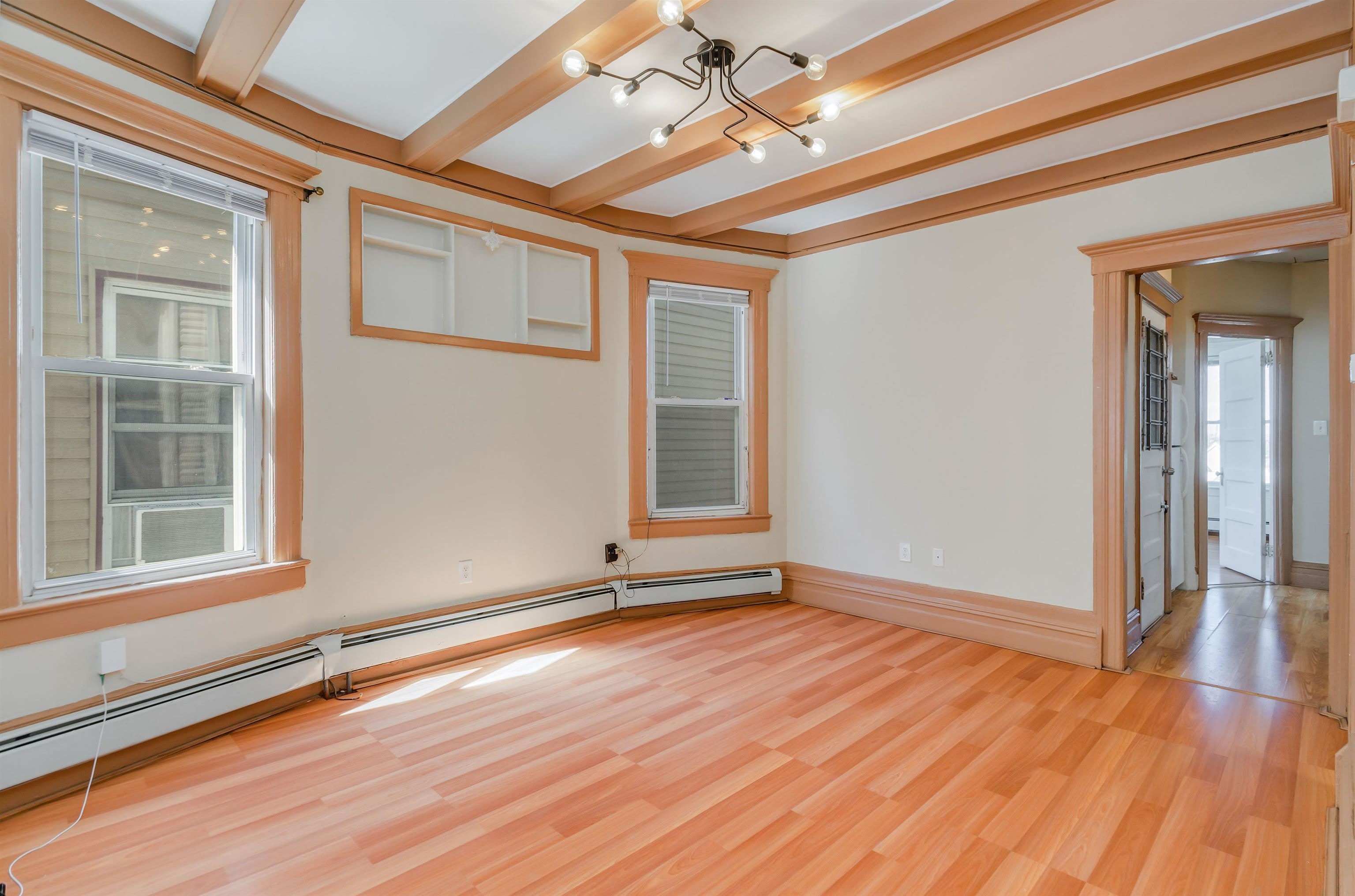 27 ROMAINE AVE – photo 1