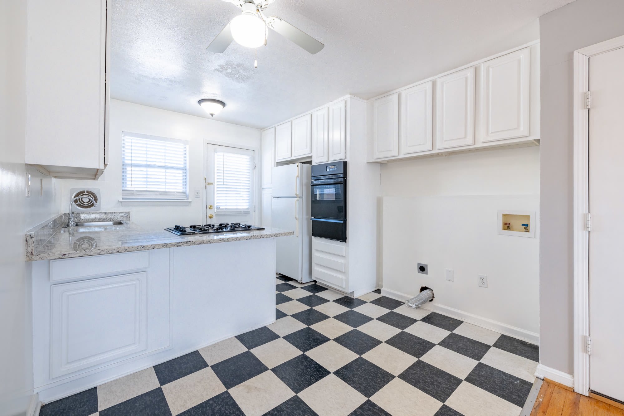 Peachtree Hills Court – photo 5